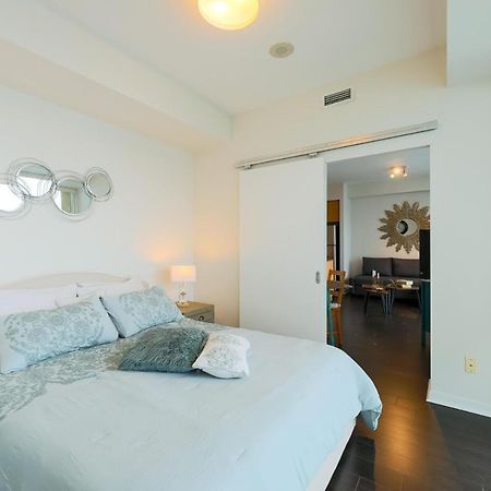 Skyline Elegance Condo تورونتو المظهر الخارجي الصورة