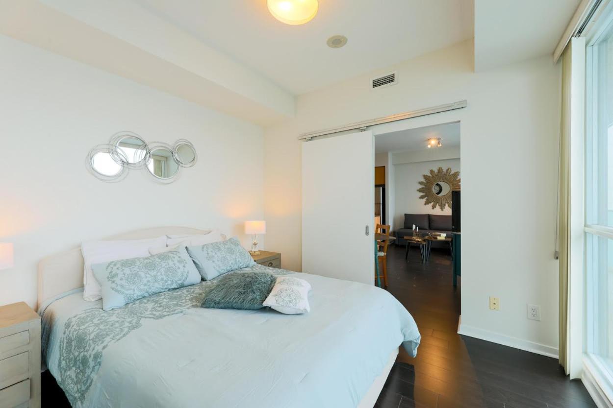 Skyline Elegance Condo تورونتو المظهر الخارجي الصورة