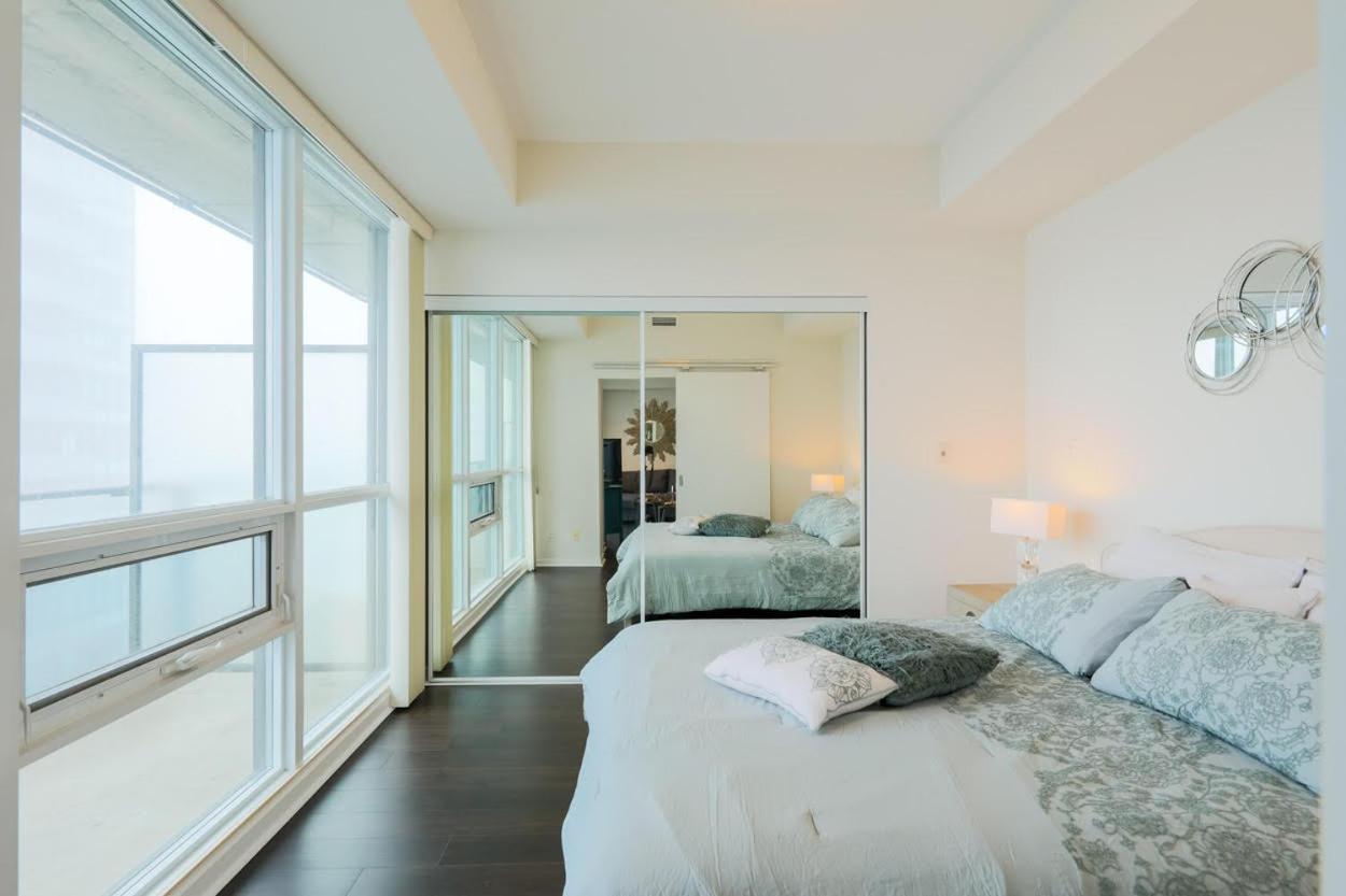 Skyline Elegance Condo تورونتو المظهر الخارجي الصورة